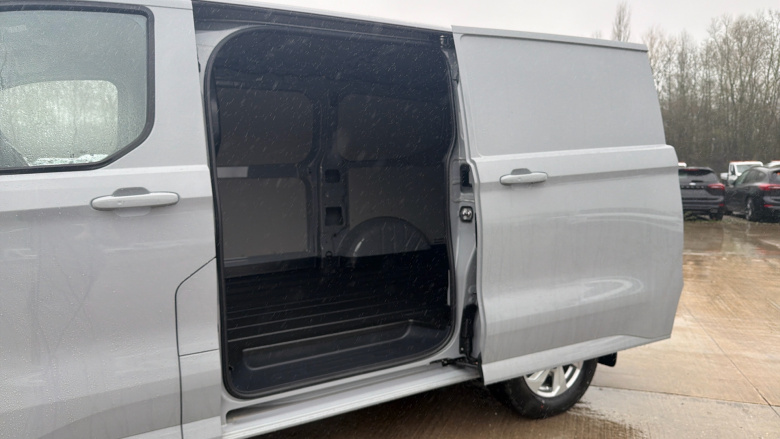 Ford Transit Custom E-320 L1 Rwd 100kW 65kWh H1 Van Limited Auto